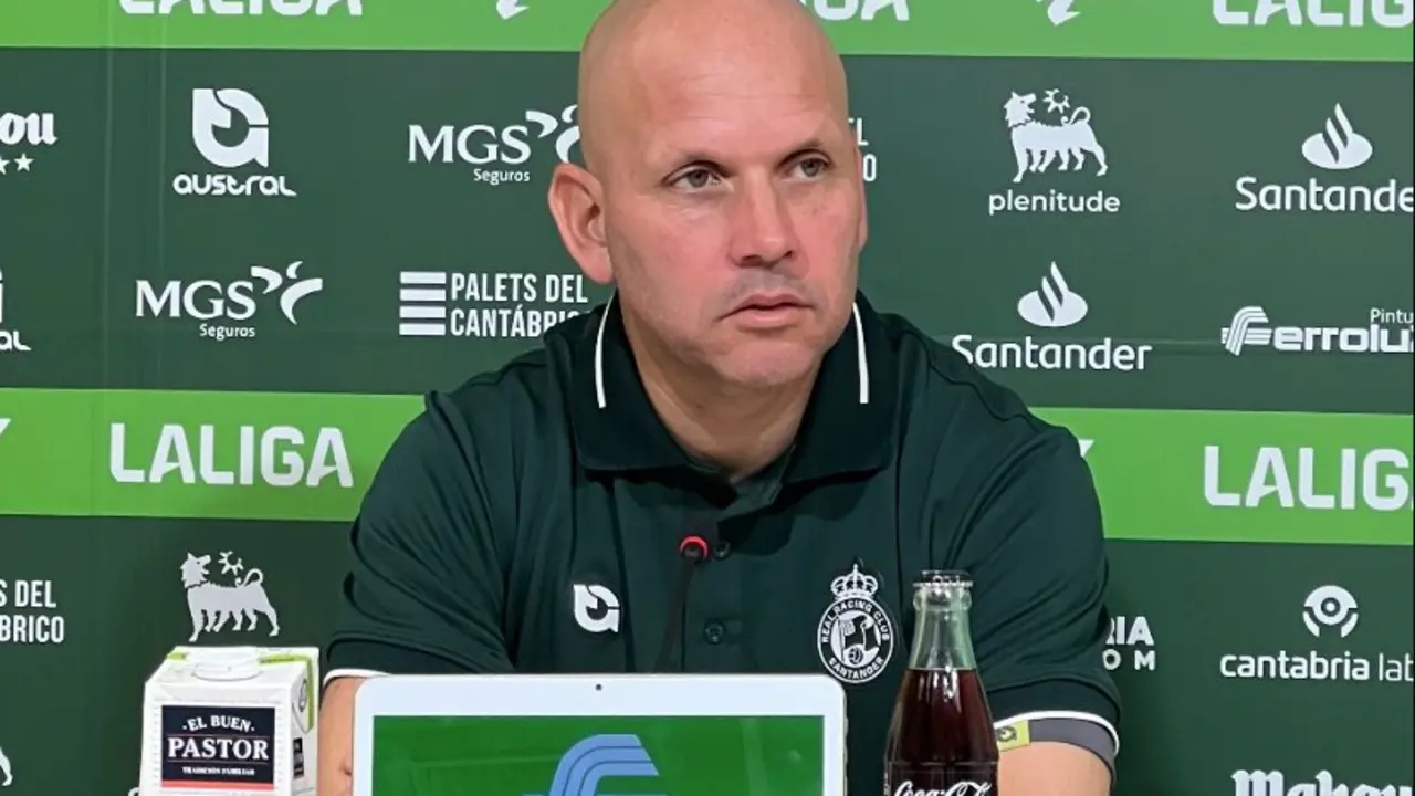 Jos&eacute; Alberto durante la rueda de prensa de hoy. / RRC