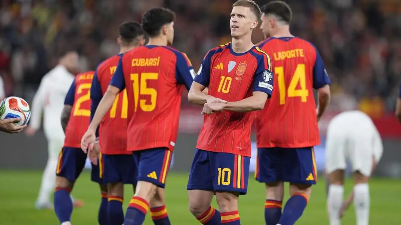 Dani Olmo celebra un gol ante Turqu&iacute;a. / EP