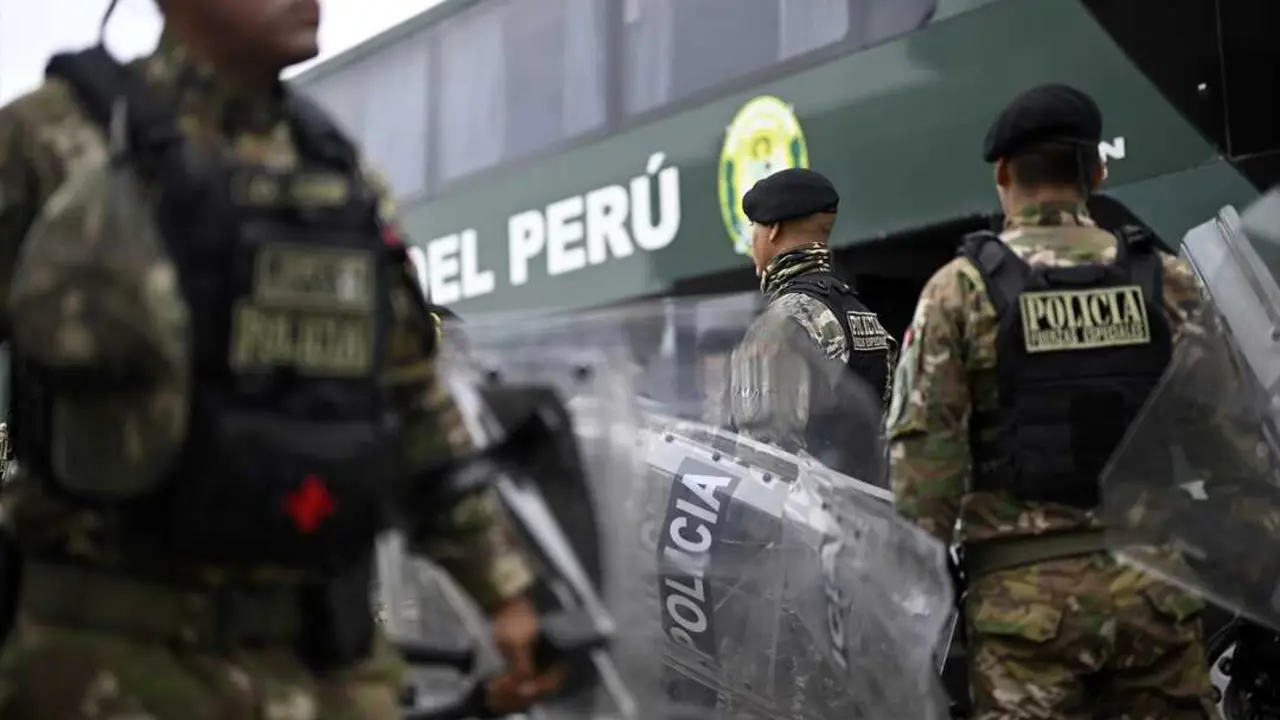 Varios miembros de la Polic&iacute;a de Per&uacute;. / EP