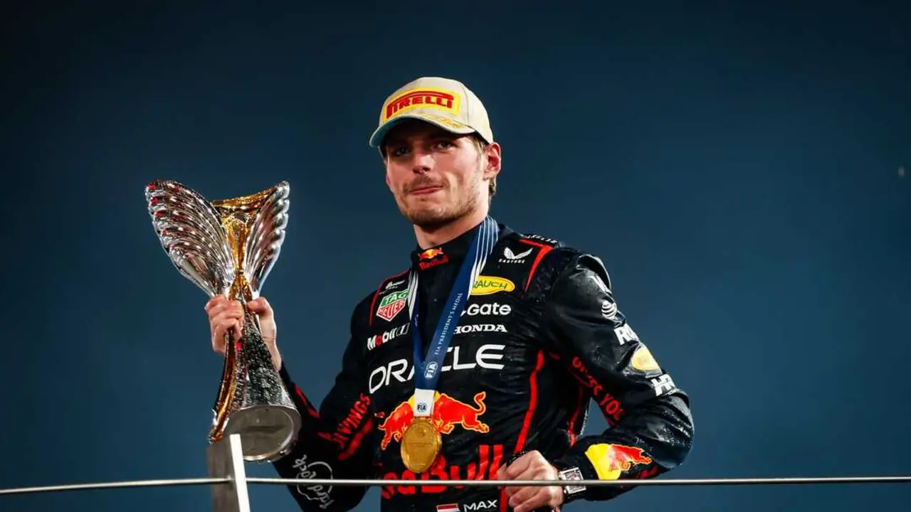 Max Verstappen tras ganar en Abu Dhabi. / EP