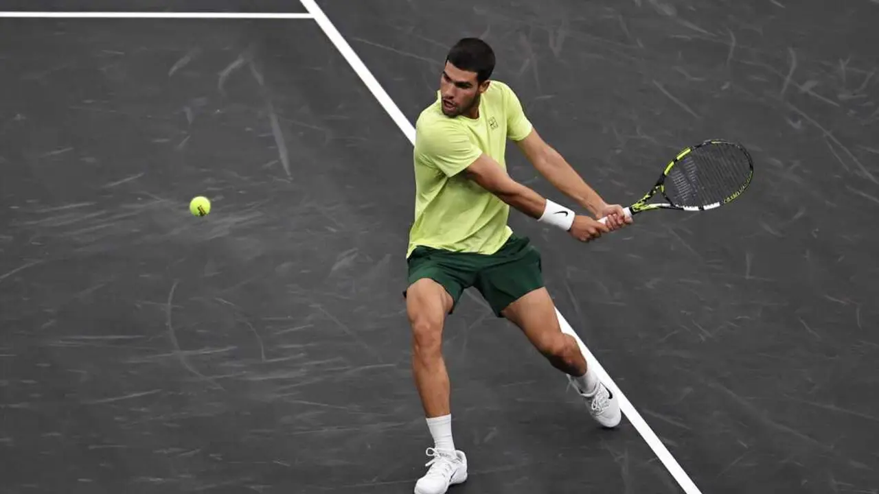 Carlos Alcaraz gana a Joao Fonseca en el 'super tie-break' en una exhibici&oacute;n en Miami. / EP