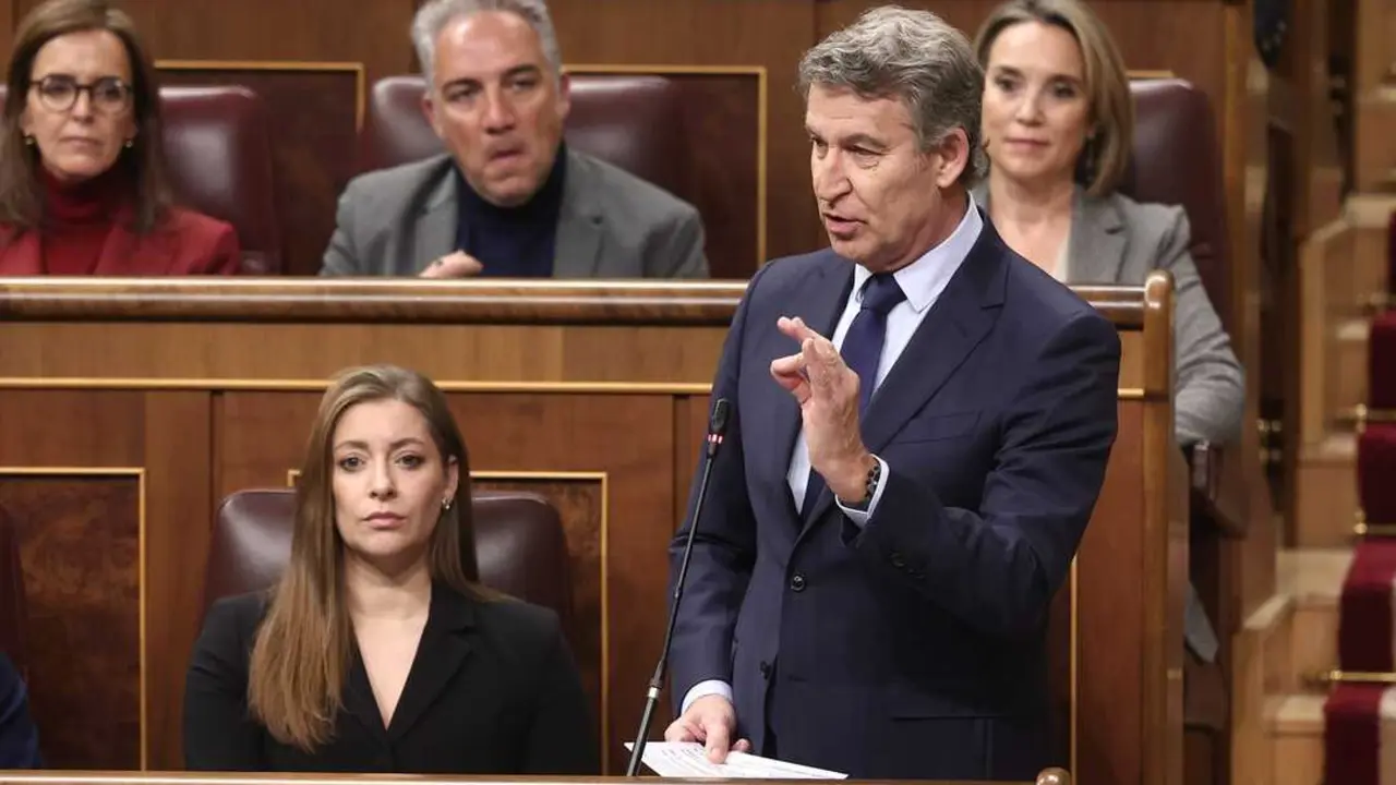 El presidente del Partido Popular, Alberto N&uacute;&ntilde;ez Feij&oacute;o, durante una sesi&oacute;n de control al Gobierno, en el Congreso de los Diputados.

Firma: Eduardo Parra / Europa Press