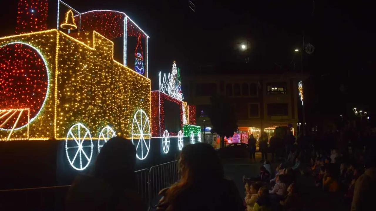 Decoraci&oacute;n navide&ntilde;a en Pi&eacute;lagos. / A.P.