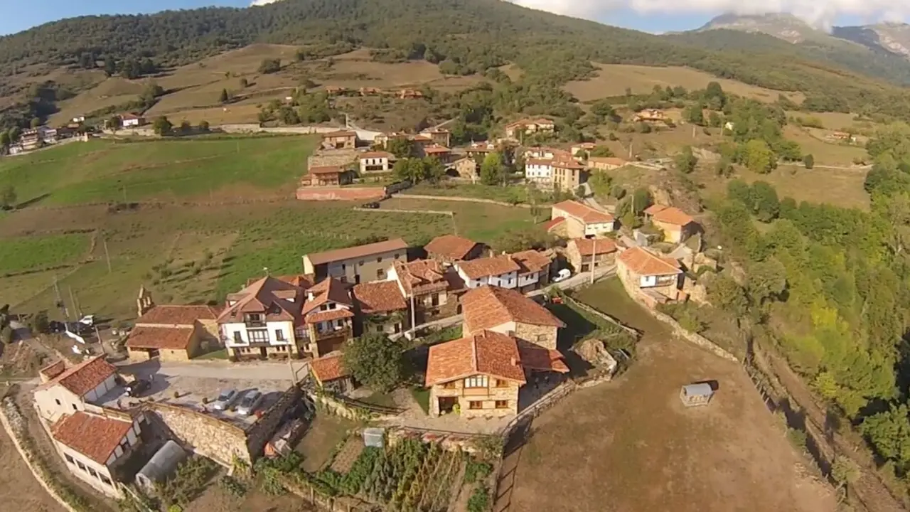 Vista a&eacute;rea de Cahecho. / RRSS