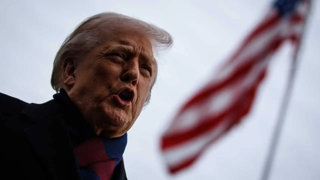 Trump presume de una ca&iacute;da del 96 % en la entrada de droga y lanza nueva ofensiva. /  EP