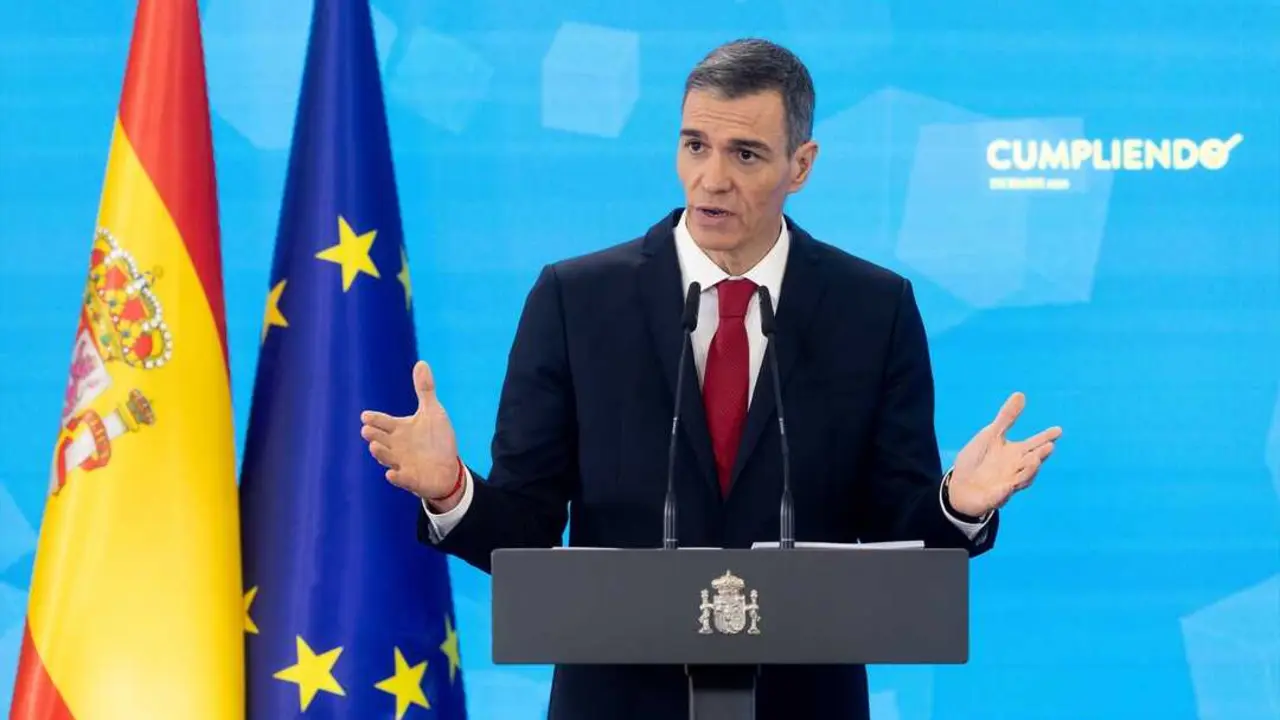 El presidente del Gobierno, Pedro S&aacute;nchez, durante una rueda de prensa, en el Palacio de la Moncloa. / Eduardo Parra