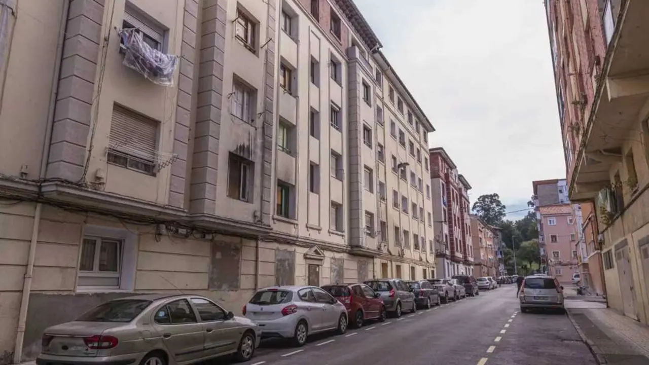Torrelavega da luz verde a la rehabilitaci&oacute;n del edificio de GESVICAN que albergar&aacute; 12 viviendas de alquiler asequible. / EP