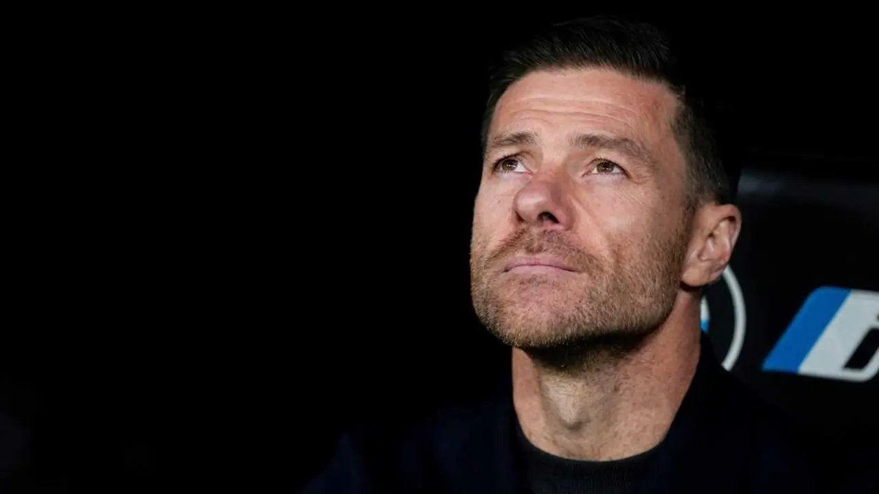 El Madrid sufre sin un cerebro en la medular, y Xabi Alonso lo sabe: sin un organizador, no hay estilo, ni control, ni Europa. / EP