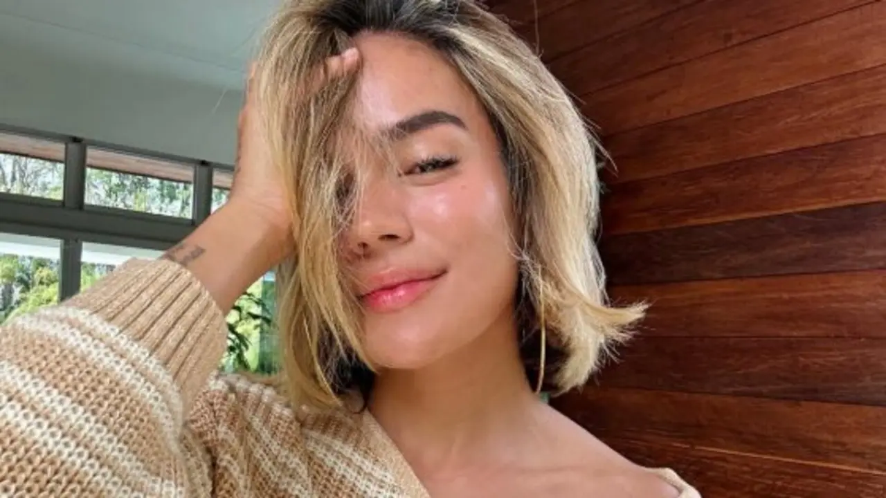 Karol G con uno de los cortes en tendencia. / IG