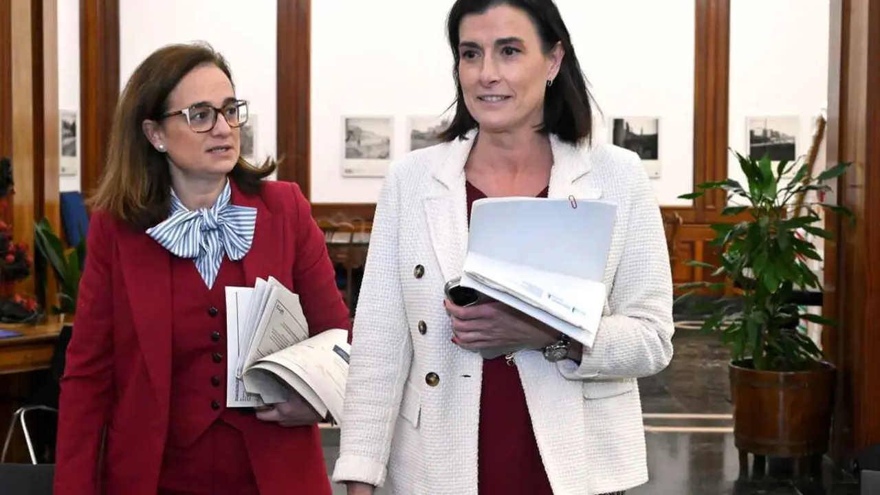 Gema Igual antes de su comparecencia para informar sobre la nueva tasa de residuos. / alerta