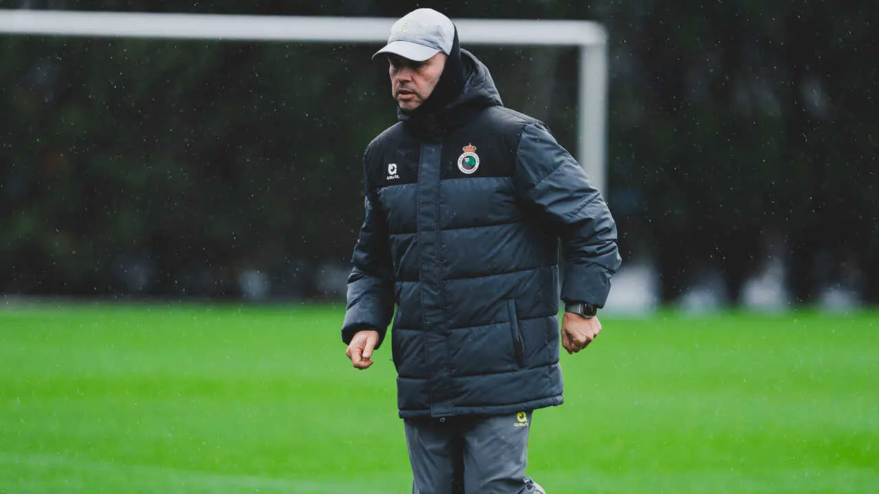Jos&eacute; Alberto, entrenador del Racing. RRC