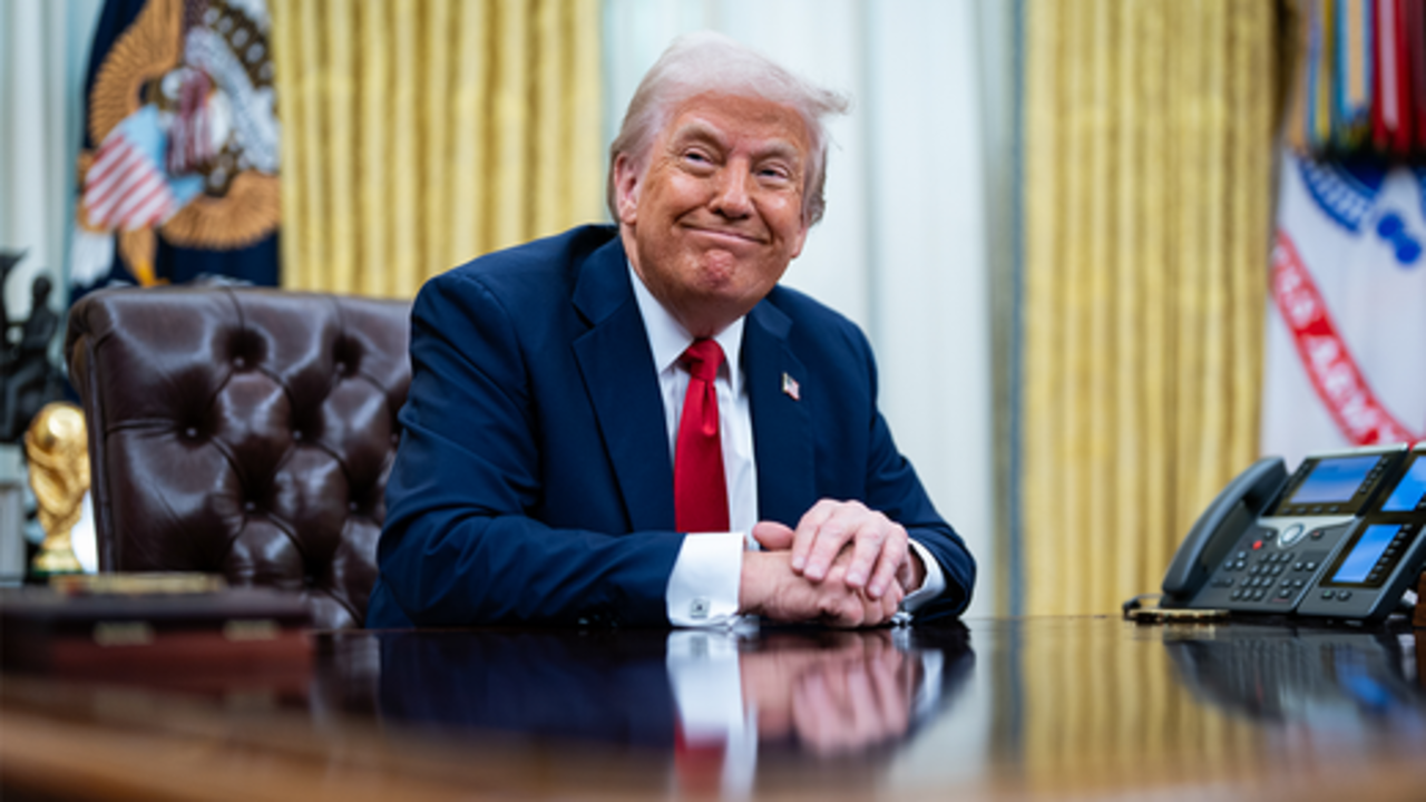 Trump anuncia que Venezuela entregar&aacute; &ldquo;inmediatamente&rdquo; hasta 50 millones de barriles de petr&oacute;leo a EEUU