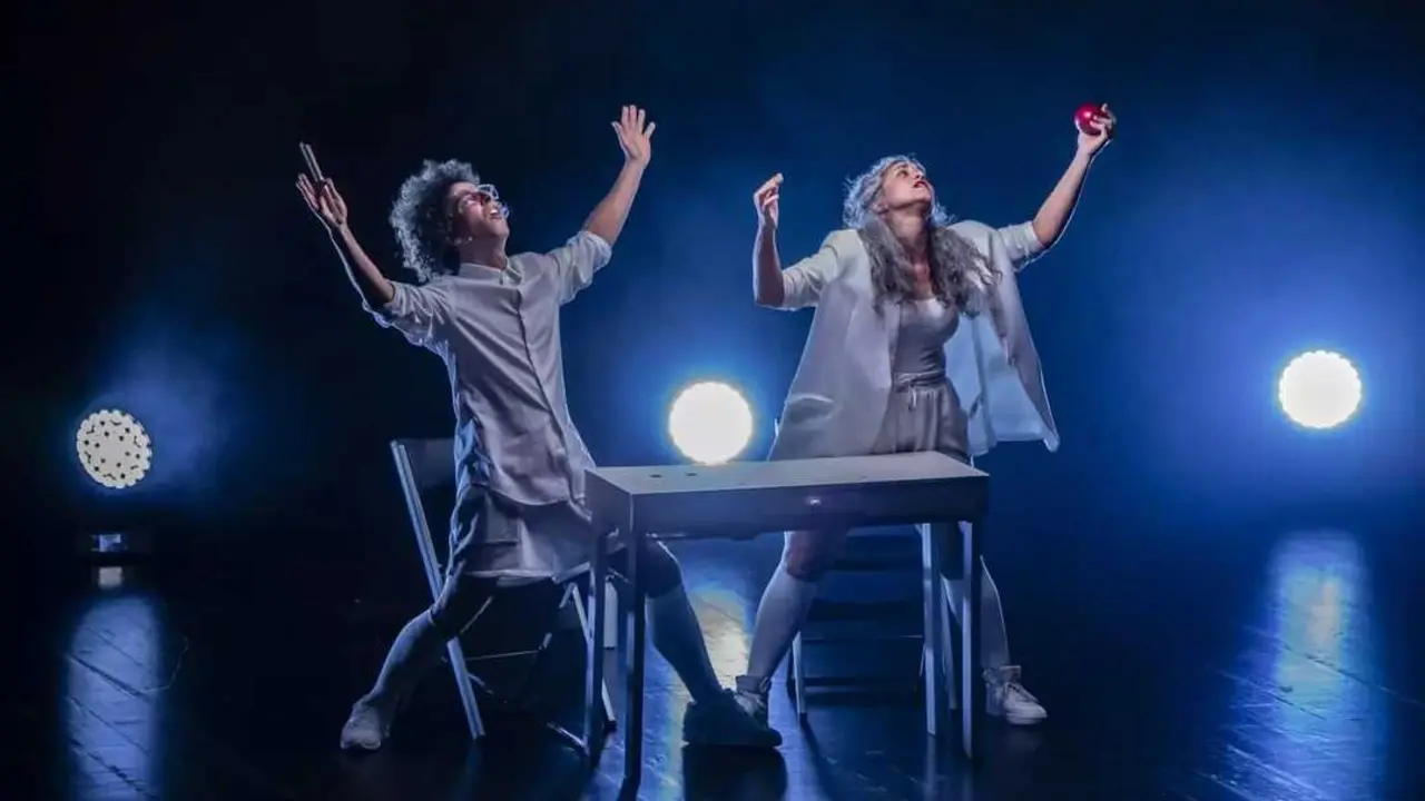 El TMCE el ciclo 'Jueves &Iacute;ntimos' con el espect&aacute;culo 'Nozing'. / A.E