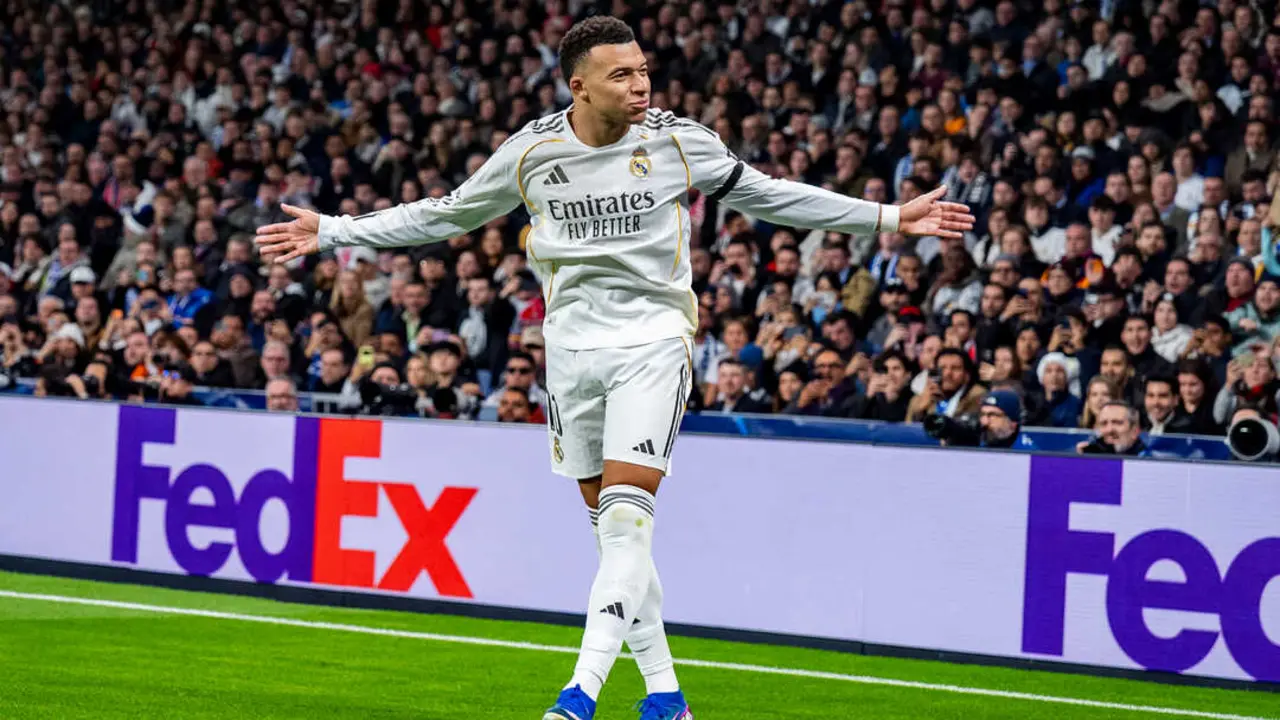 El Real Madrid durante un partido de Champions. / EP