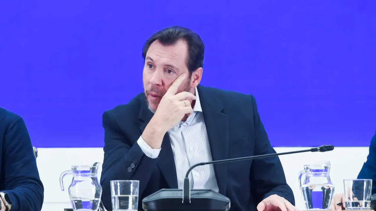 El ministro de Transportes y Movilidad Sostenible, &Oacute;scar Puente. / EP