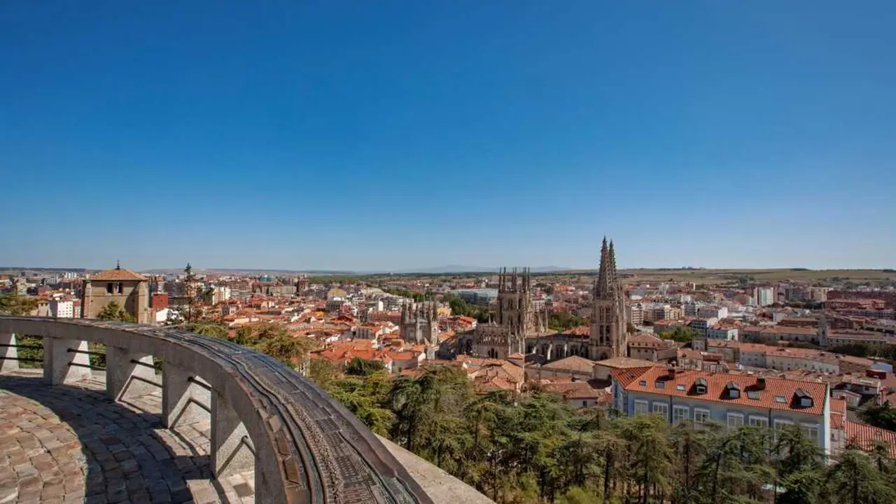 Vista de una panor&aacute;mica de la ciudad. / A.E