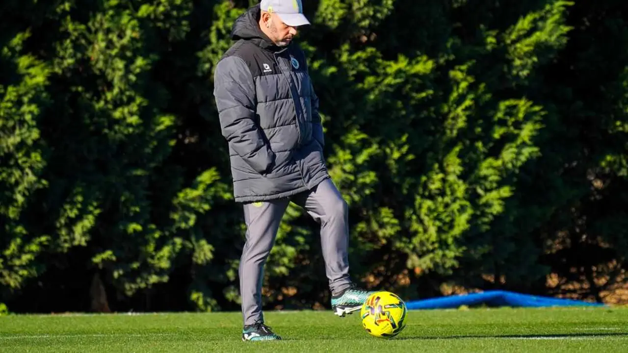 Jos&eacute; Alberto en el entrenamiento del Racing. / RRC