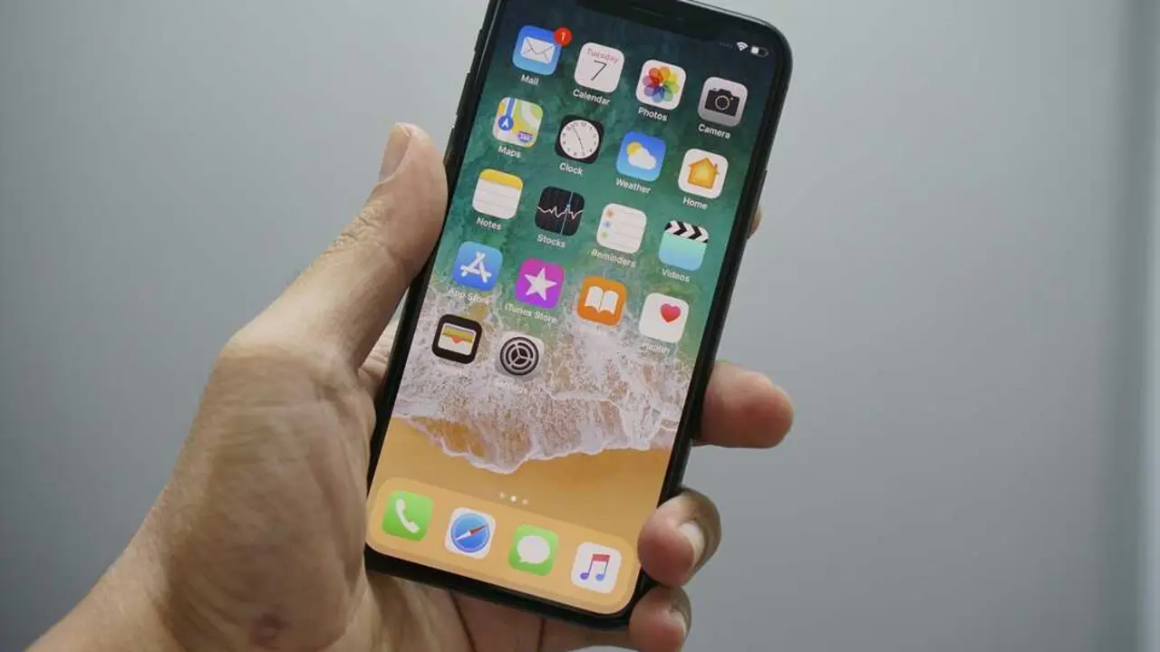 Pantalla de un iPhone. / EP