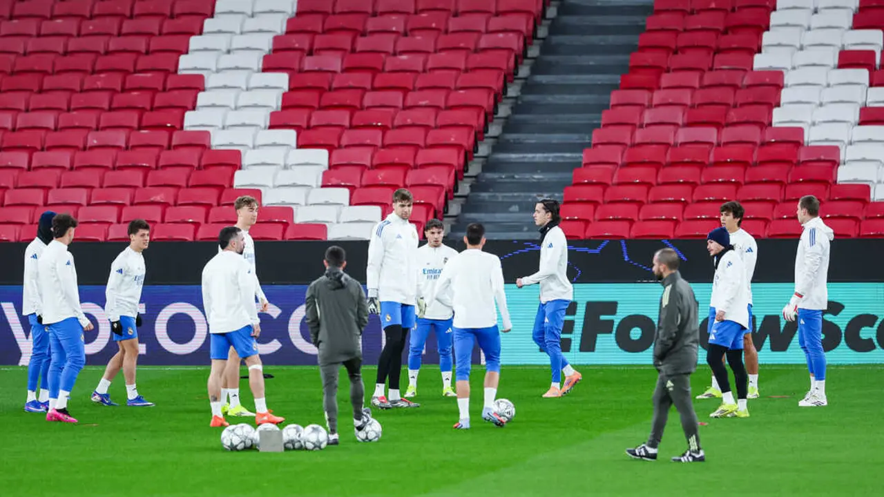Los jugadores del Madrid durante un entrenamiento. / EP