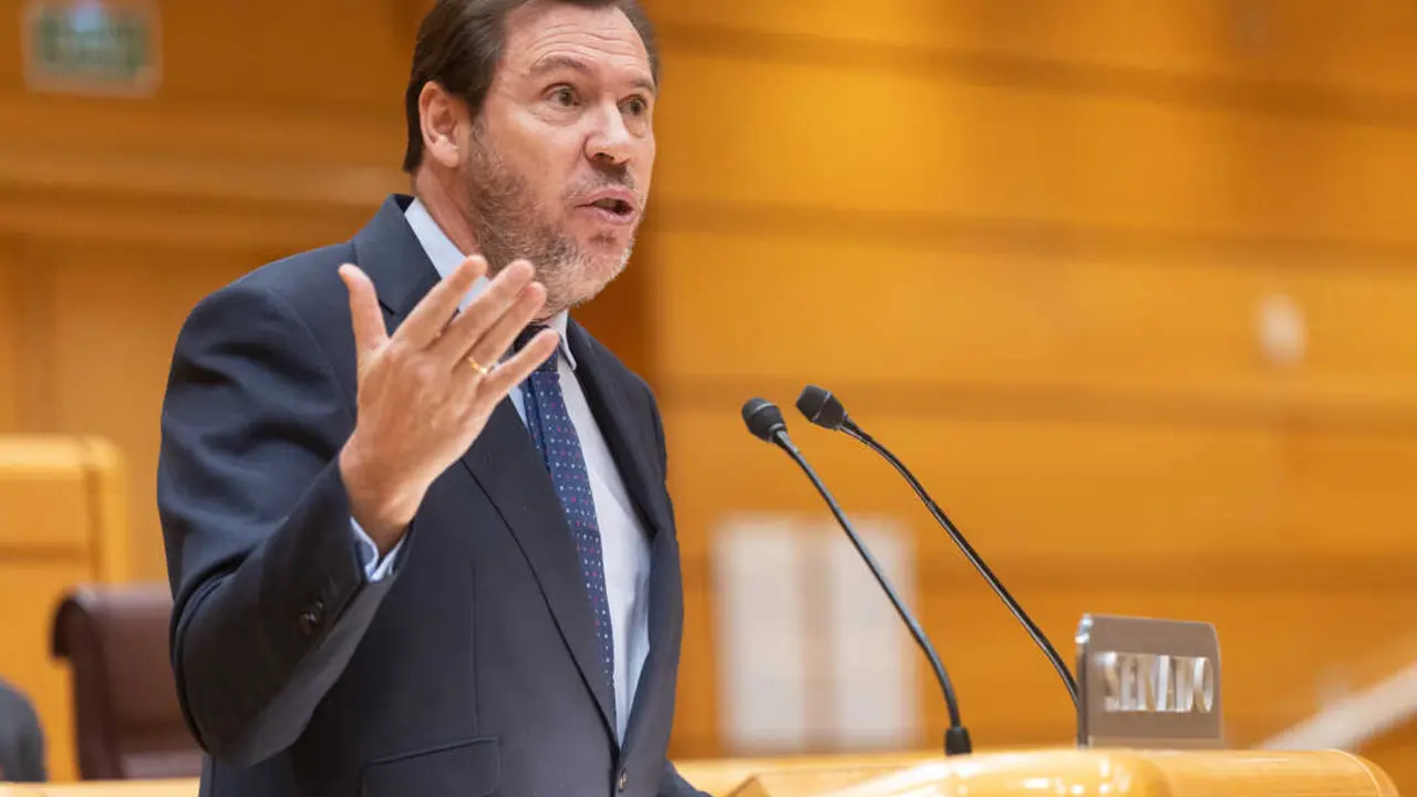 El ministro de Transportes y Movilidad Sostenible, &Oacute;scar Puente. / EP