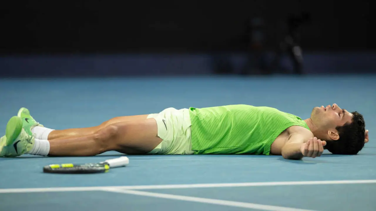 Alcaraz lo tiene claro: su mejor preparaci&oacute;n para enfrentarse a Djokovic est&aacute; en el trabajo invisible. / EP