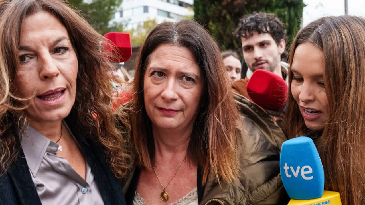 Leire D&iacute;ez a su llegada a los juzgados de Plaza de Castilla. / EP
