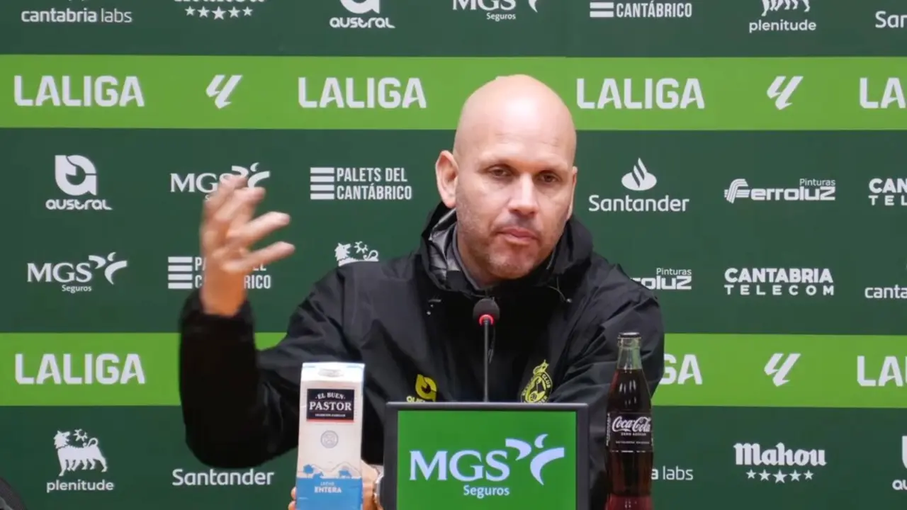 Rueda de prensa Previa de Jos&eacute; Alberto del Racing &ndash; Mirand&eacute;s en la Jornada 25 LaLiga Hypermotion.