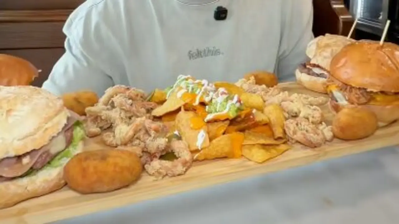 El tabl&oacute;n estrella del restaurante. / RRSS