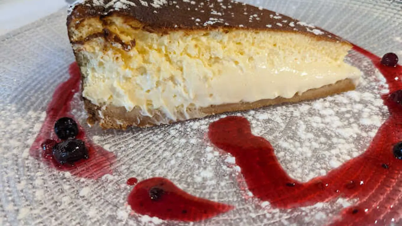 Uno de los postres que ofrece el restaurante La Yerbita. / A.E