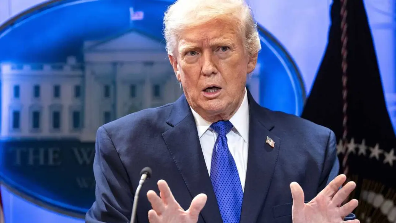 El presidente de los Estados Unidos, Donald Trump, habla durante una conferencia de prensa en la Sala de Prensa James S. Brady de la Casa Blanca en Washington, D.C. / EP