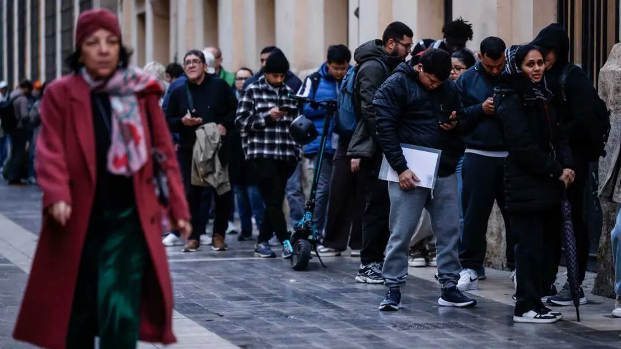 El Ejecutivo rechaza vincular inmigraci&oacute;n irregular y delincuencia. / EP