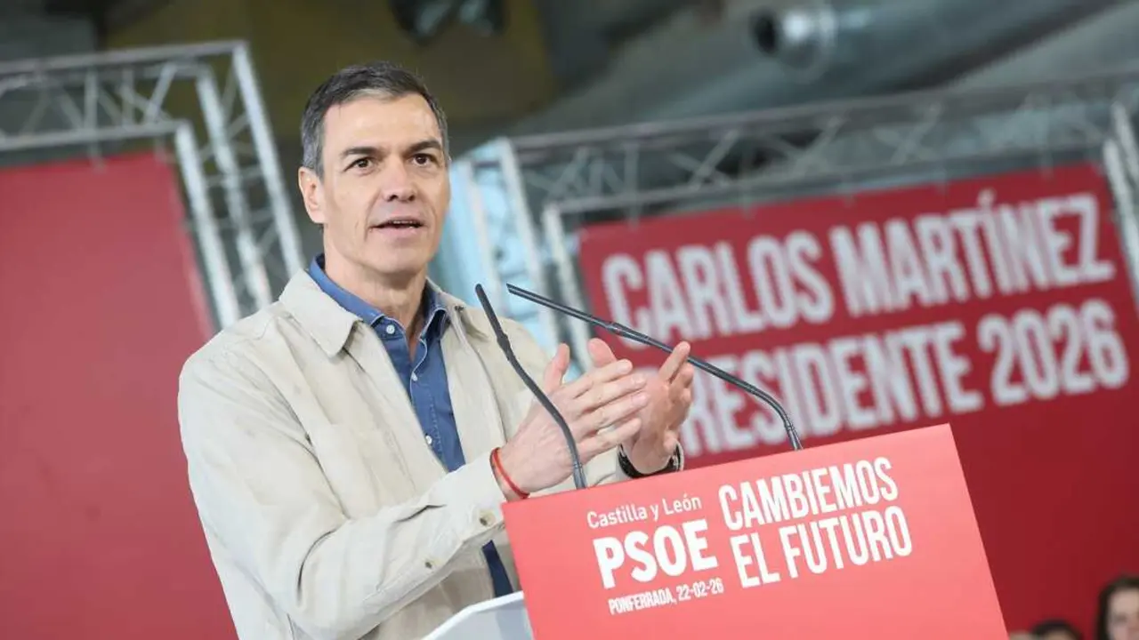 El secretario general del PSOE y presidente del Gobierno de Espa&ntilde;a, Pedro S&aacute;nchez, durante un acto. / Fernando Otero
