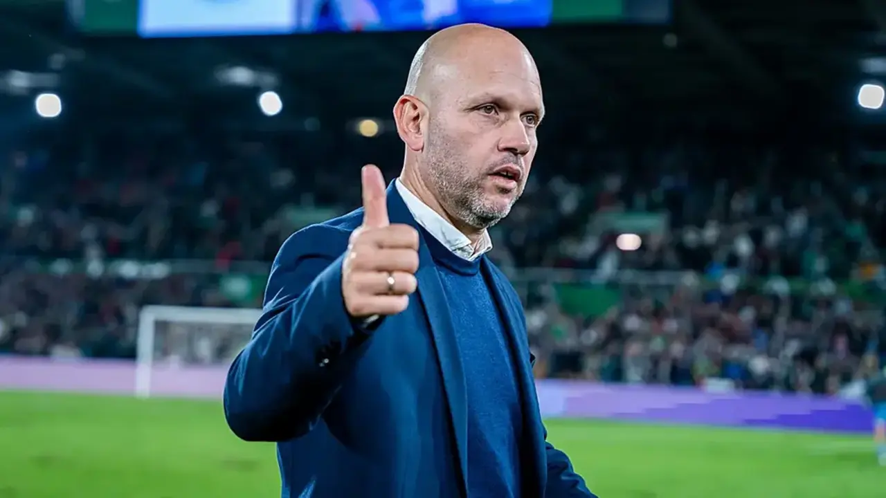 El entrenador del Racing, Jos&eacute; Alberto. / RRC