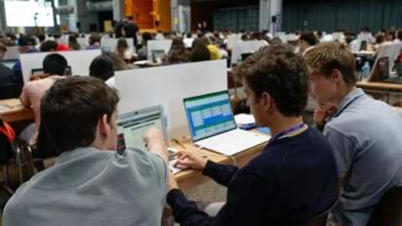 Los j&oacute;venes sostienen el sistema, pero apenas logran acumular estabilidad financiera. / EP