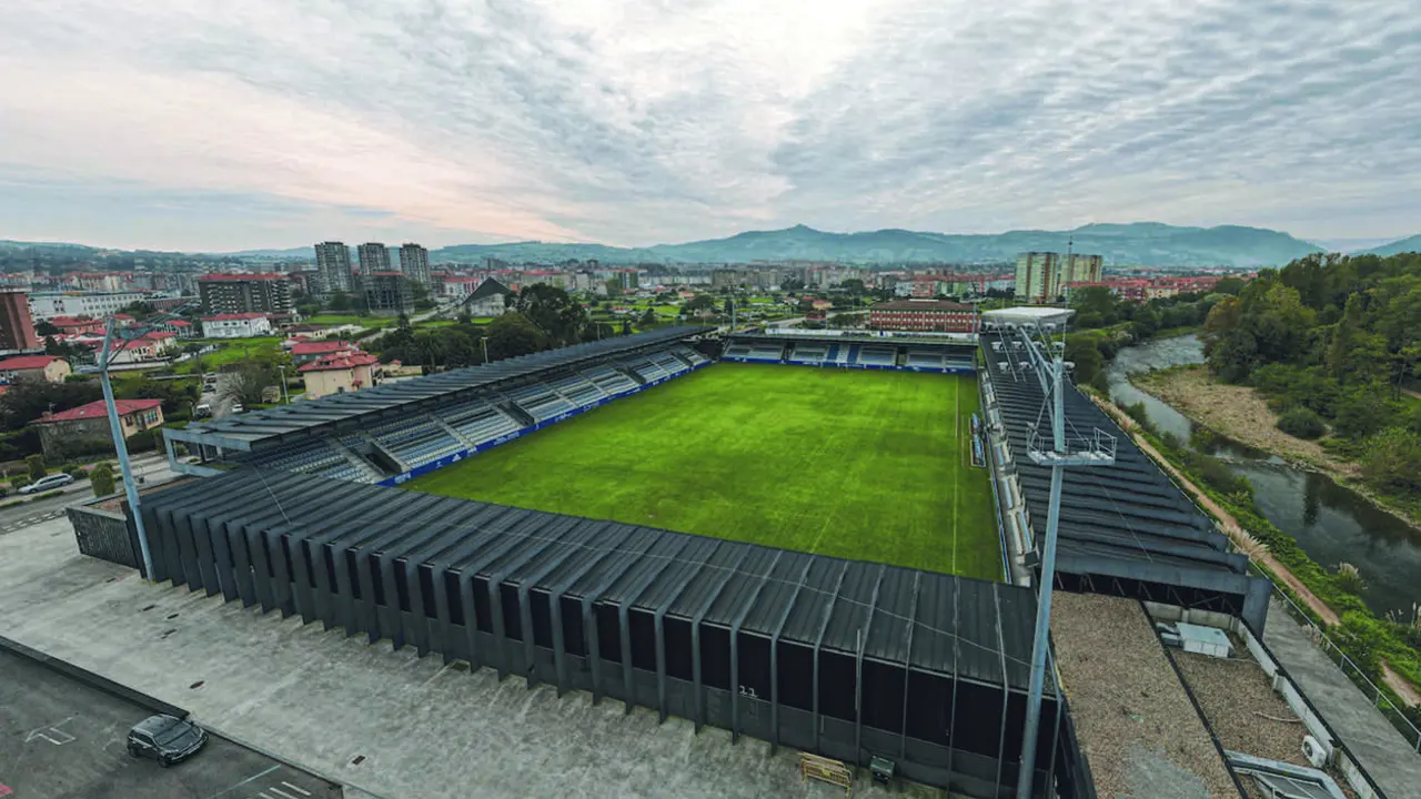 Vista del estadio de El Malec&oacute;n, donde juega la Gimn&aacute;stica. / rsg