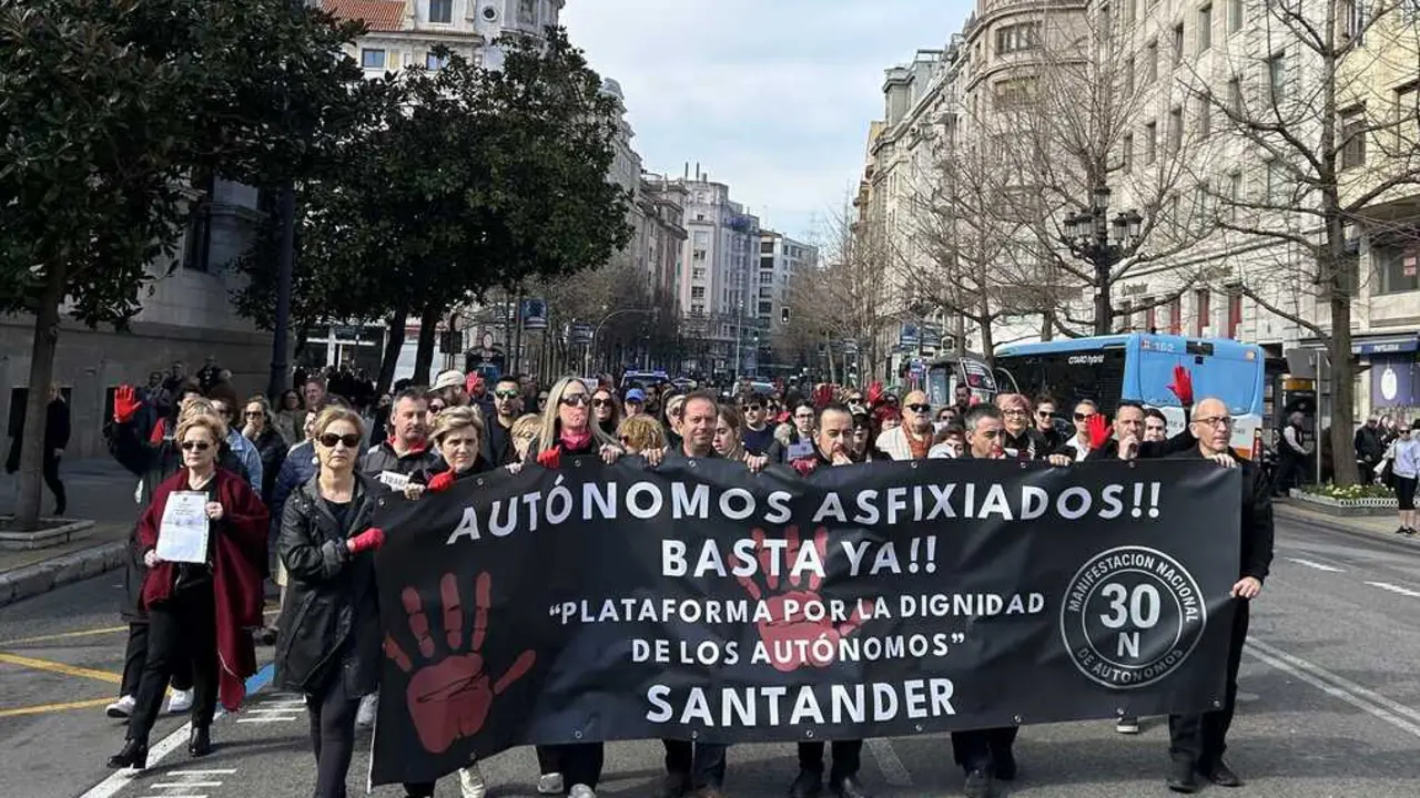 Protesta de la Plataforma por la Dignidad de los Aut&oacute;nomos.