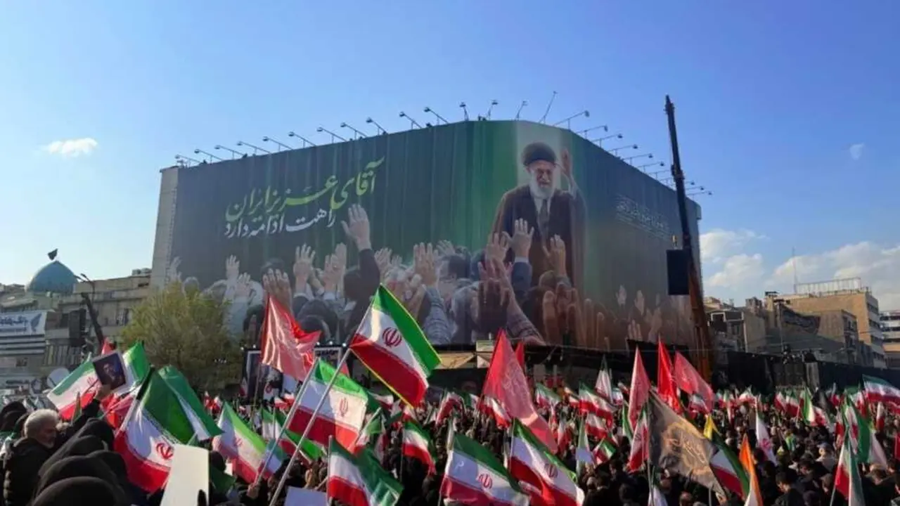 Ceremonia de jura de lealtad al nuevo l&iacute;der supremo iran&iacute;, Mojtaba Jamenei, en Teher&aacute;n. /  GOBIERNO DE IR&Aacute;N