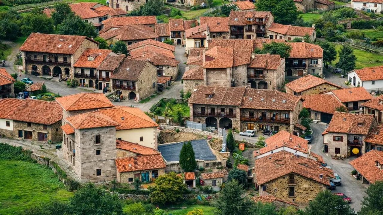 Con apenas 170 habitantes, Carmona conserva intacta la esencia de las aldeas tradicionales del norte. / I.A