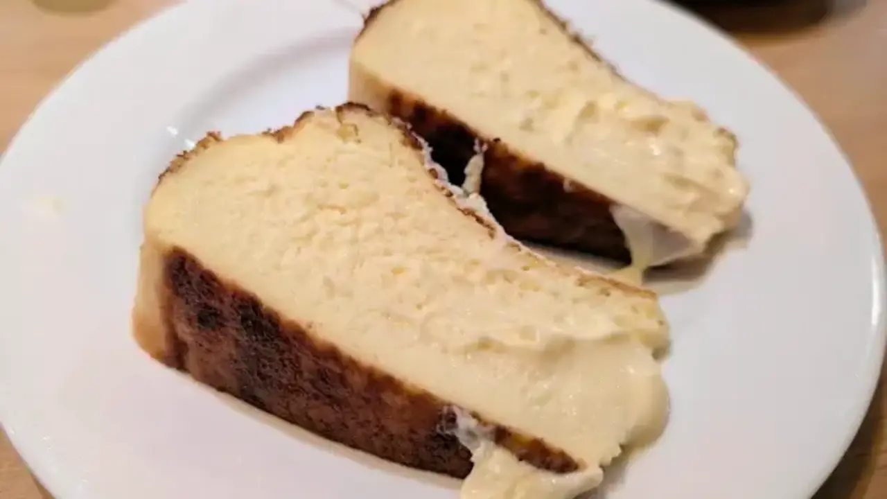 En La Vi&ntilde;a, en Donostia, se cre&oacute; la ic&oacute;nica tarta de queso que hoy se replica en restaurantes de todo el planeta. / A.E