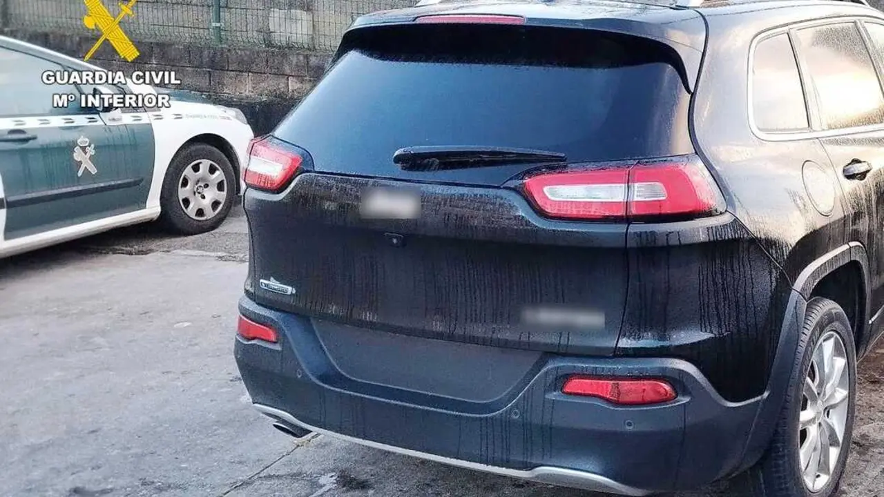 El veh&iacute;culo robado hace 10 a&ntilde;os que se iban a utilizar para piezas de otro. / Guardia Civil