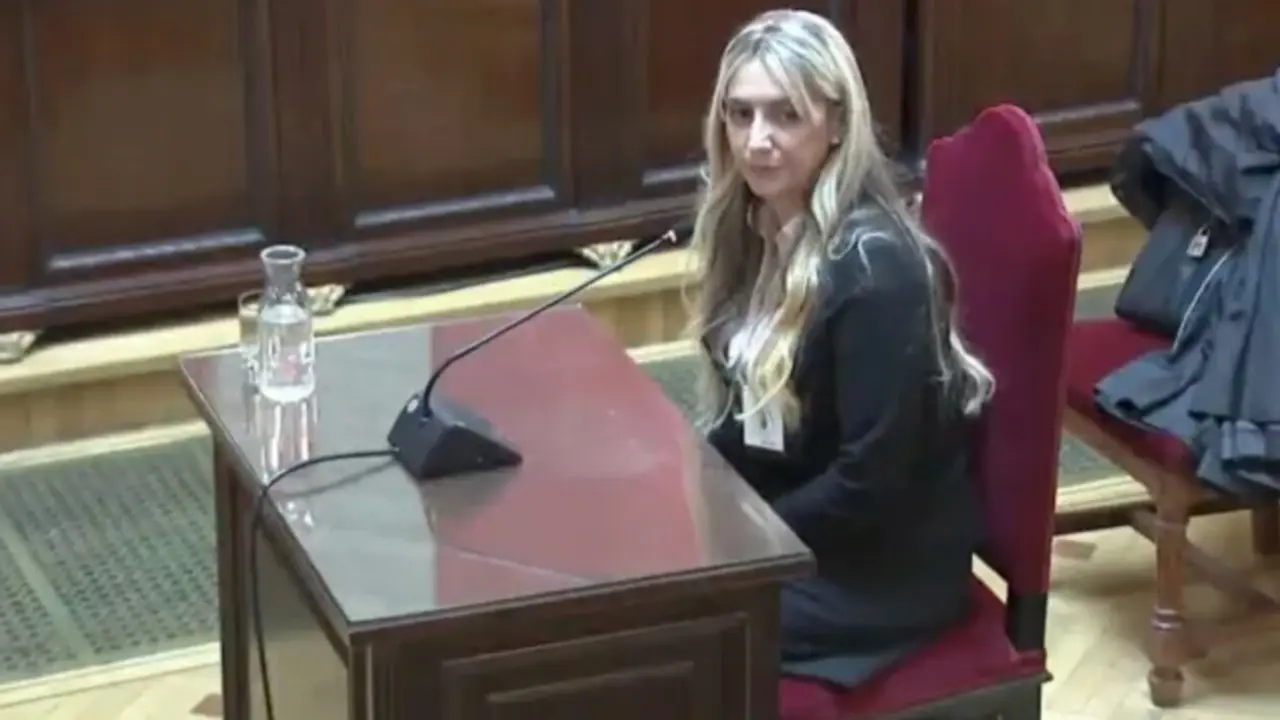Claudia Montes, vinculada a &Aacute;balos, durante su declaraci&oacute;n en el Tribunal Supremo sobre su controvertida contrataci&oacute;n en una empresa p&uacute;blica.