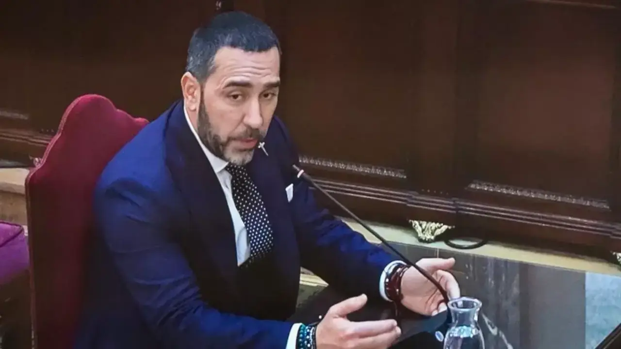 V&iacute;ctor de Aldama durante su declaraci&oacute;n en el Tribunal Supremo, en una de las sesiones clave del caso Koldo sobre presuntas irregularidades en la adjudicaci&oacute;n de contratos p&uacute;blicos.