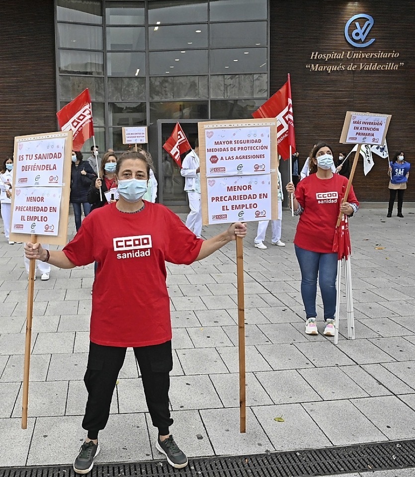 201020 santander
Los sindicatos CC.OO, UGT y CSIF convocan concentraciones frente a los hospitales cántabros (Valdecilla, Sierralllana, Laredo y Tres Mares) para denunciar la situación de la sanidad pública
Foto nacho cubero