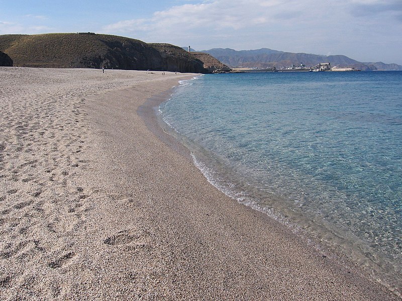 Playa_de_los_Muertos_-_panoramio_-_isol_(1)