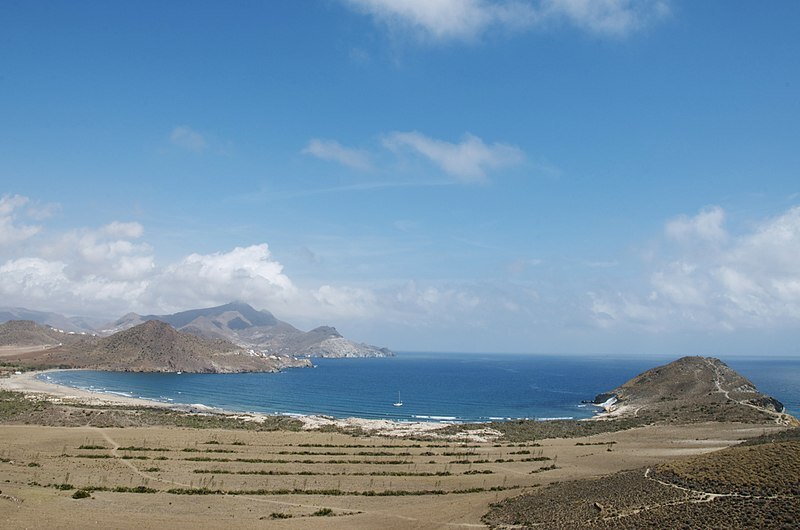 800px-Playa-de-los-genoveses