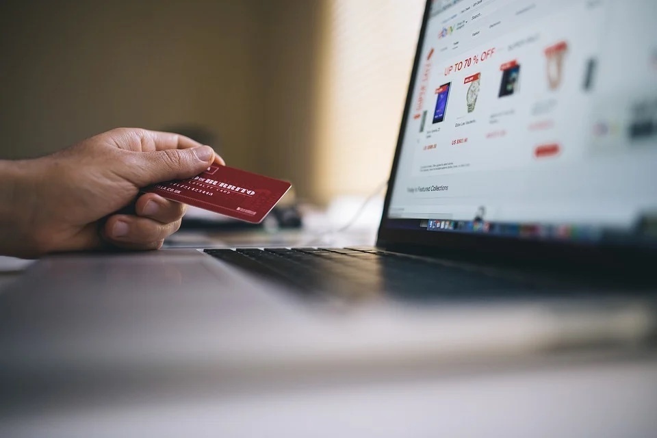 ecommerce-2607114_960_720 copia