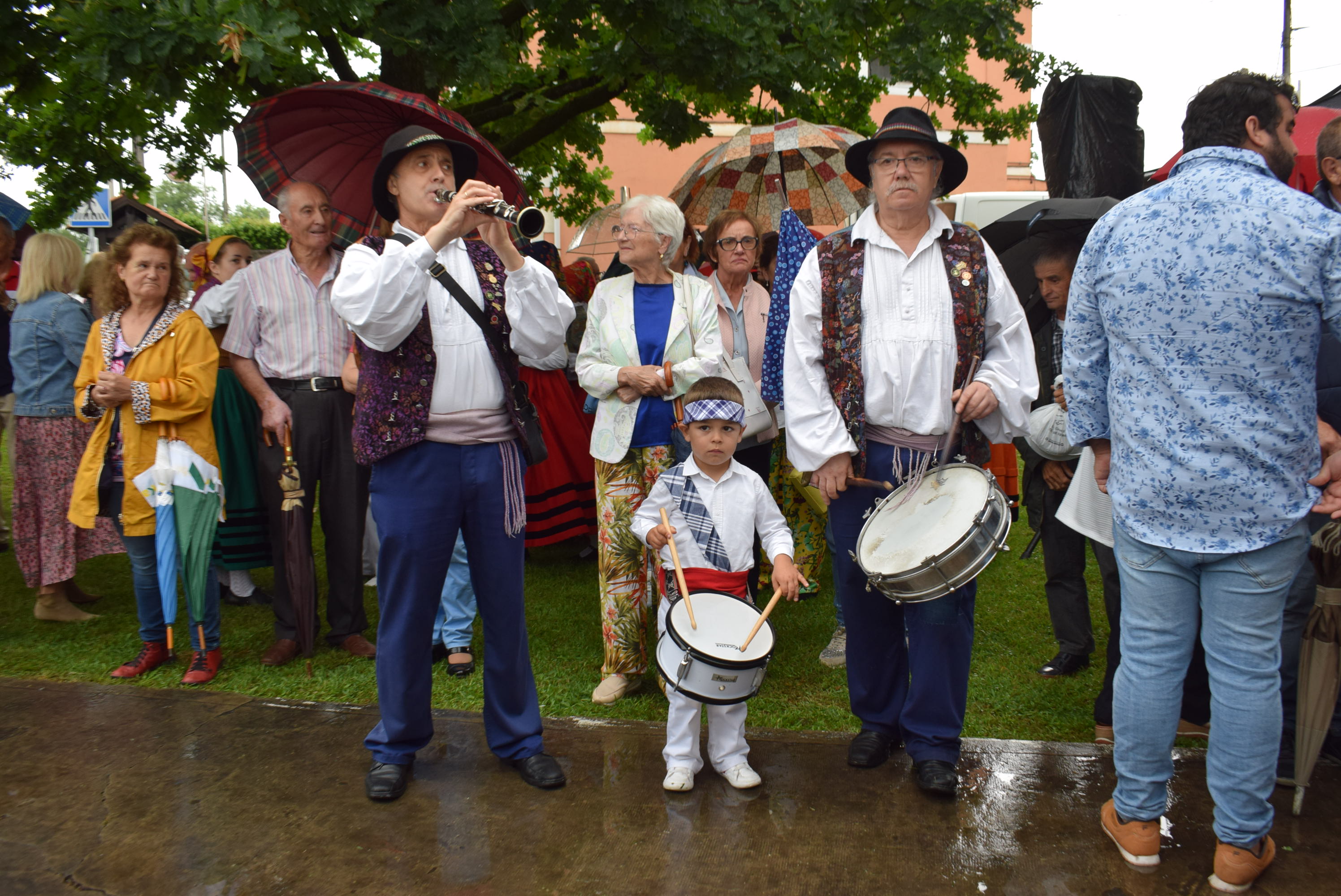 Fiestas de San Antonio, en Renedo. / AP
