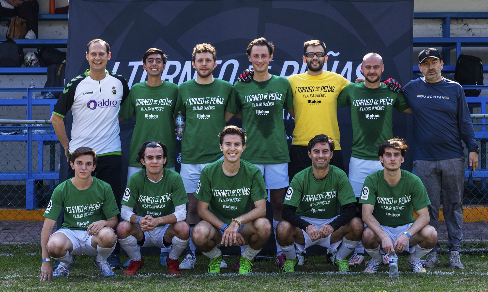 'Los Verdiblancos de Ultramar' durante el I Torneo de Peñas LaLiga en México. / RRC