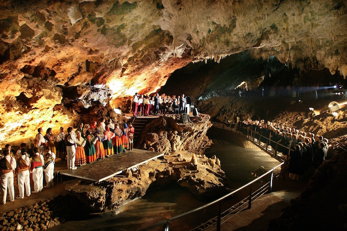 Interior de la cueva de El Soplao. / EP