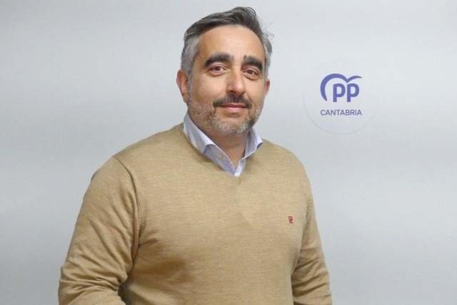 El líder de los ‘populares’ de Suances, Carlos Montes García. / ALERTA
